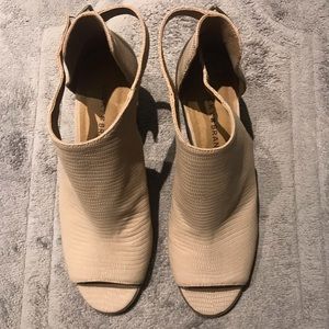 NWOT Women’s Lucky Brand 🍀 Open Toed Booties